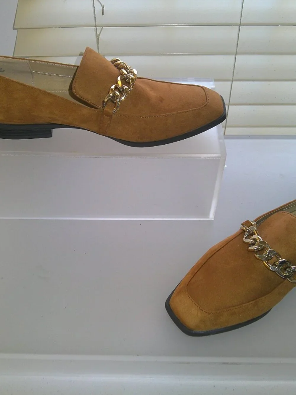 Nine West Oriah 2 Loafers 9M Cognac Suede Gold Chain Square Toe Chic